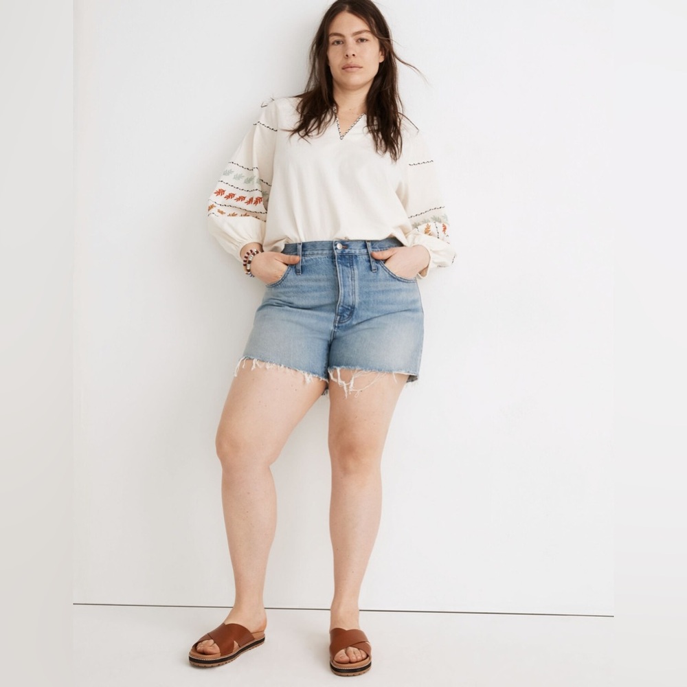 MADEWELL Relaxed Denim Shorts in Rosemount Wash: Destroyed Hem Edition 30